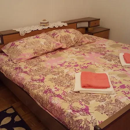 Valcane Apartment *