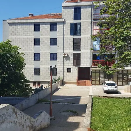 Valcane Apartment Pula
